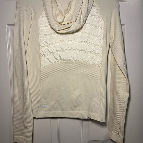 Zella Women's Mixed Media Seamless Cream Active Puffer Jacket - Picture 7 of 7